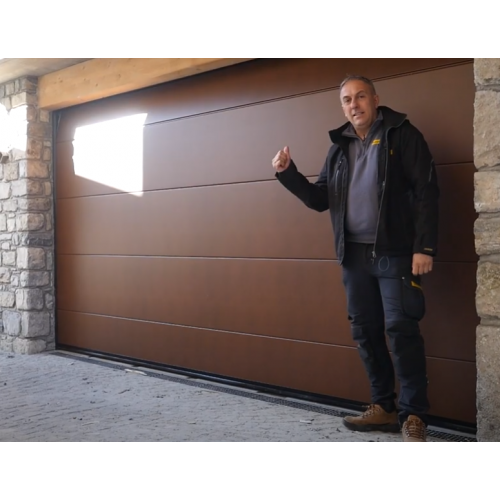 Iseofinestre in Valle Camonica nel centro storico di Ossimo Inferiore